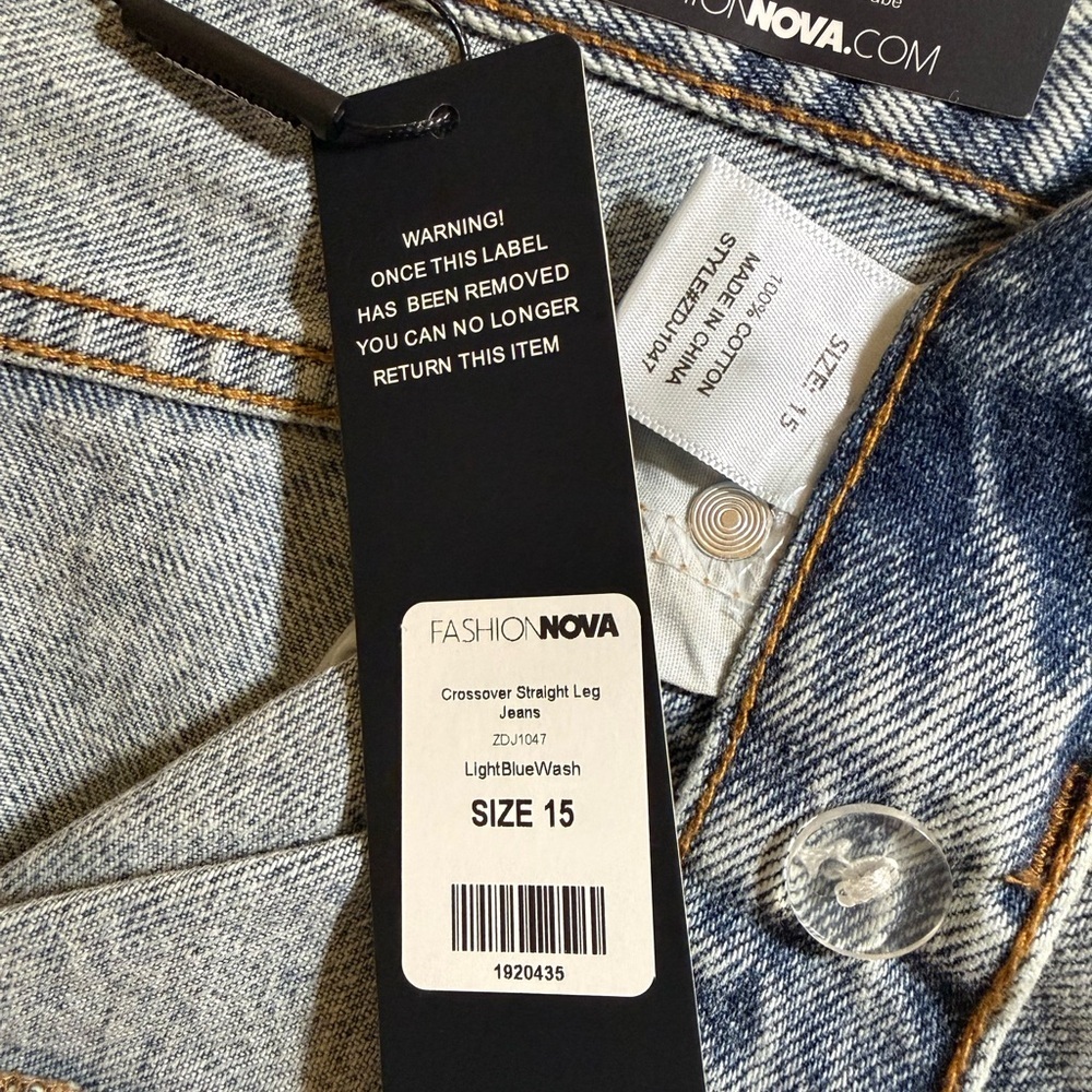 NWT Fashion Nova Crossover Straight Leg Jeans - Light Blue Wash sz 15 - Picture 7 of 8